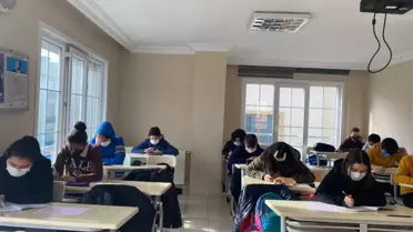 Ataşehir Belediyesi'nin Sınava Hazırladığı 30 Öğrenci, İstanbul Genelinde İlk Yüzde 5'lik Dilimde