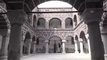 Tarihi medrese 'müze' olarak turizme hizmet ediyor
