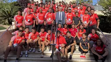 Türkiye'nin Kudüs Başkonsolosu Ahmet Rıza Demirer'den Atletizm Milli Takımı'na ziyaret