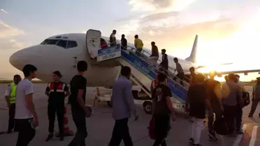 Van'da 408 düzensiz göçmen ülkelerine geri gönderiliyor