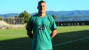 Kocaelispor'da 3 yeni transfer takımla ilk antrenmanına çıktı