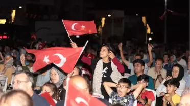 Manisa'da 15 Temmuz Demokrasi yürüyüşü
