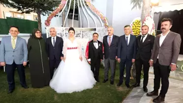 Son dakika: Vali Akyıldız ve Bakan Yardımcısı Ersoy, şehit kardeşinin düğününe katıldı
