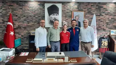 İl Müdürü Er, Avrupa Şampiyonası'nda Türkiye rekorunu kıran milli sporcuyu ağırladı
