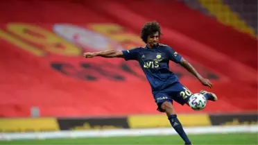 Futbolcu Luiz Gustavo'nun oğlunun kısa sürede paylaşıp sildiği fotoğraf büyük ses getirdi