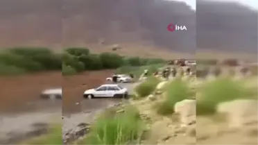 İran'da sel felaketinde ölü sayısı 20'ye yükseldi