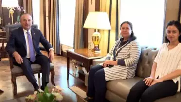 Çavuşoğlu, Şehit Başkomiser Akbaş'ın ailesini kabul etti