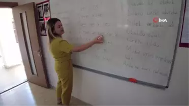 Yunusemre ile okuma yazma öğreniyorlar