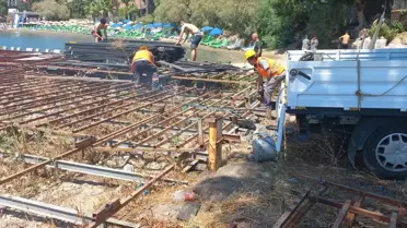 Bodrum'da kaçak iskelelerin kaldırılmasına devam ediliyor