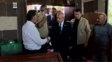 CHP Genel Başkanı Kılıçdaroğlu, Ahmed-i Hani Türbesi ile İshak Paşa Sarayı'nı ziyaret etti