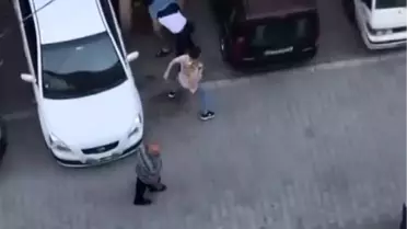 Kızının sevgilisi olduğunu öğrendi, mahalleyi birbirine kattı