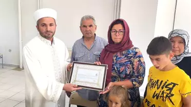 Boşandığı eşinin ardından çocuklarıyla birlikte Türkiye gelip İslam'ı seçti