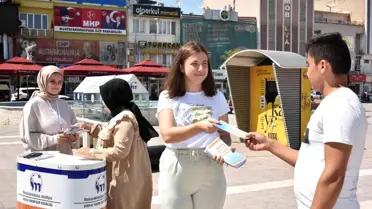 Mustafakemalpaşa'da kadına şiddete dikkat çekildi