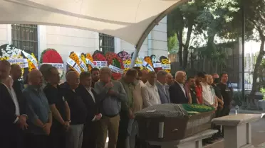 Murat İde'nin Annesi Son Yolculuğuna Uğurlandı