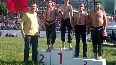 Belediye Güreşçileri, kürsüyü parselledi