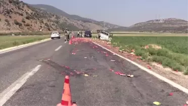 Gaziantep'te kamyonetin devrilmesi sonucu 2 kişi yaralandı