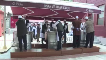Sümbül Efendi Tekkesi'nde aşure kaynatıldı