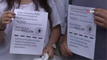 Doğuş Üniversitesi öğrencileri, öğrenim ücretlerine yapılan zammı protesto etti