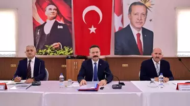 Vali Aksoy, Kuyucaklı muhtarlar ile bir araya geldi