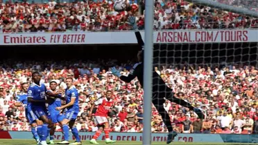 Arsenal, Gabriel Jesus'un şov yaptığı mücadelede Leicester City'yi 4 golle geçti
