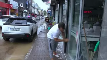 Bursa'da sağanak; dere taştı, araçlar su içinde kaldı (2)