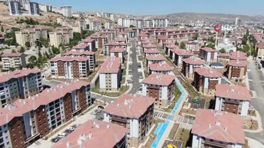 Elazığlı depremzedeler, yeni TOKİ binalarında güven içerisinde yaşıyor