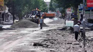 Kars'ta yol çalışmaları sürüyor