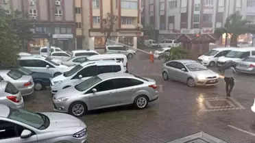 Sağanak yağış nedeniyle İzmir-Çanakkale karayolunda su baskınları yaşandı