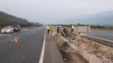Bilecik'te devrilen otomobildeki 4 kişi yaralandı