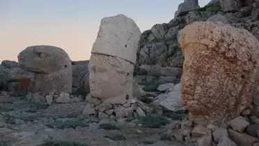 Malatyalı Şevket Aydın, Nemrut Dağı Zirvesine Çıkan Yolun Yapılmamasına Tepki Gösterdi: 'Bir Kilometre Yolu Yapamıyorlar'