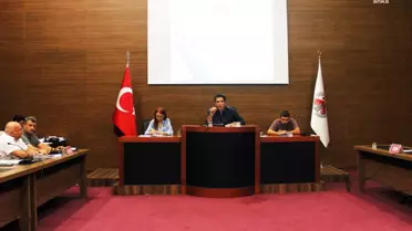 Döşemealtı Belediye Başkanı Turgay Genç Meclis Toplantısında AKP Grubunu Eleştirdi