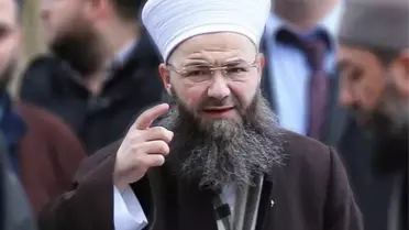 Cübbeli Ahmet Hoca'dan 'kötü ekonomi' yorumu: Toplumun yüzde 90'ı namaz kılmıyor