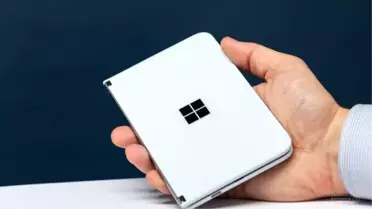 Windows 11'li Surface Duo'da 3D oyun sürprizi!