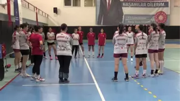 Adasokağı'nın yeni transferleri, Hentbol Kadınlar Süper Ligi'nde kalıcı olmayı hedefliyor