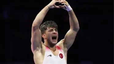 Milli güreşçi Yunus Emre Başar, Dünya Şampiyonası'nda bronz madalya kazandı