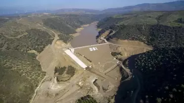Çeşme'nin içme suyu ihtiyacı için yapılan boru hattında çalışmalar sürüyor