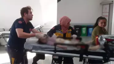 Devrilen komodinin altında kalan 2 yaşındaki çocuk can verdi