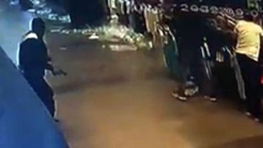 Eminönü Yeraltı Çarşısı'nda 'dükkan' çatışması! Mermilerin havada uçuştuğu olayda 7 kişi yaralandı