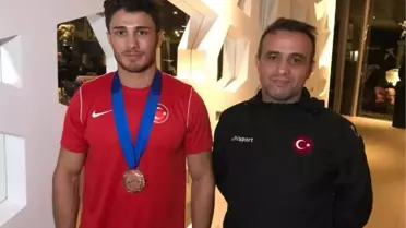 Yunus Emre Başar: Madalyayı 'baba' diye bağırarak ona armağan ettim