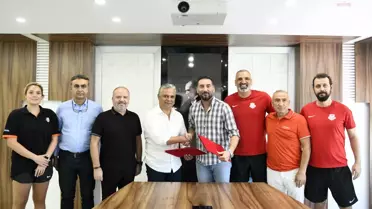 Muratpaşa Belediye Başkanı Uysal: Amacımız Muasır Uygarlığı Geçme İdealini Kendisine Amaç Edinen Gençler Yetiştirmek
