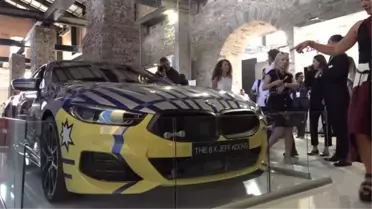 Jeff Koons, tasarladığı 'BMW M850i Gran Coupe' ile Contemporary Istanbul'da