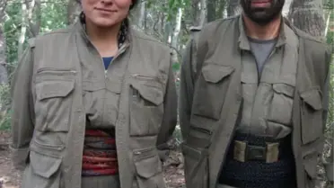 MİT'in Suriye'de düzenlediği 2 operasyonda, PKK/YPG'nin kırmızı bültenle aranan sözde sorumlularından Mehmet Gürbüz'ün de arasında olduğu 5 terörist...