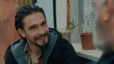 Çukur'un Timsah Celil'iydi! Cinsiyet değiştiren ünlü oyuncu bikinili pozunu takipçilerinin beğenisine sundu