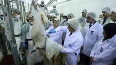 Tarım ve Orman Bakanı Kirişci, Et ve Süt Kurumu Van Et Kombinesini gezdi