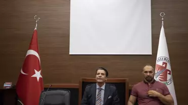 Başpehlivan Ali Gürbüz, Kırkgöz Döşemealtı Belediyesi Gençlik ve Spor'la sözleşme imzaladı