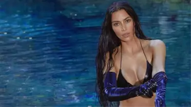 Milano Moda Haftası'na katılan Kim Kardashian, giydiği dar elbisesiyle adım atmakta dahi zorlandı