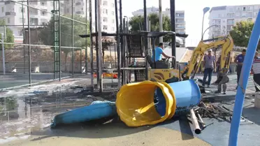 Mardin haberi! Mardin'de çocuk parkındaki oyun grubunu yaktılar