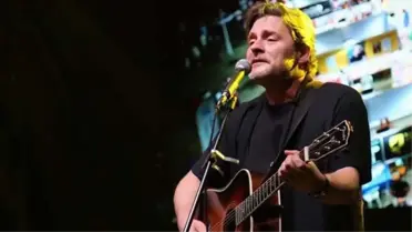 İstanbul'da vereceği konser saatler kala iptal edilen Tuna Kiremitçi isyan etti