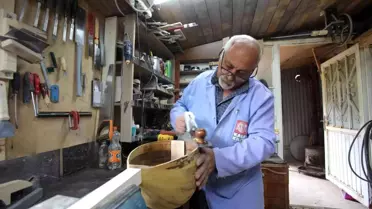 Bağlama çalmayı öğrenmeden bağlama yapmayı öğrendi