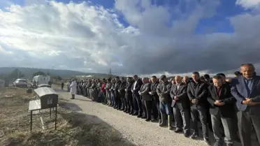 Son dakika haberi... Başkentte eşi tarafından öldürülen kadın ile 2 çocuğu toprağa verildi